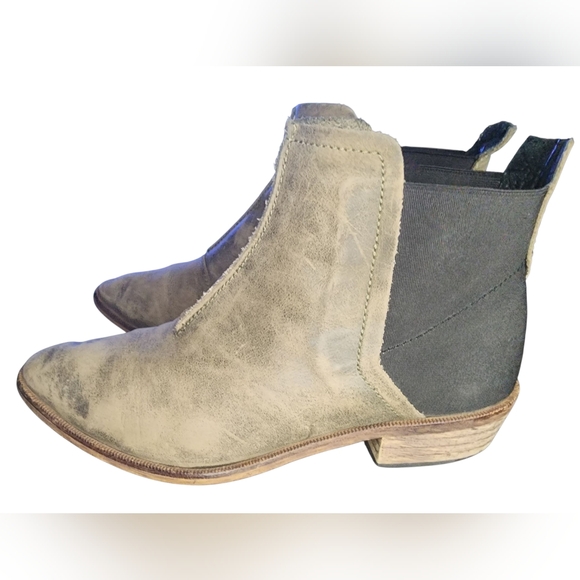 Free People Shoes - Free People Dark Horse Taupe Leather Ankle Boots, Womens 36 EU (6 US)